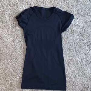 Navy Lululemon Swiftly Tech Short Sleeve